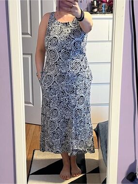 CAbi navy Blue and White Floral Dress